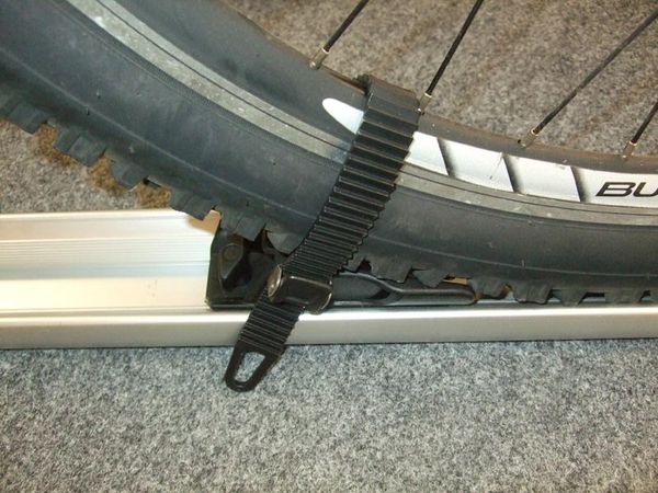 ALUTRANS Fahrradschiene 3000 eloxiert, 1,75m, automatic (B-Ware)