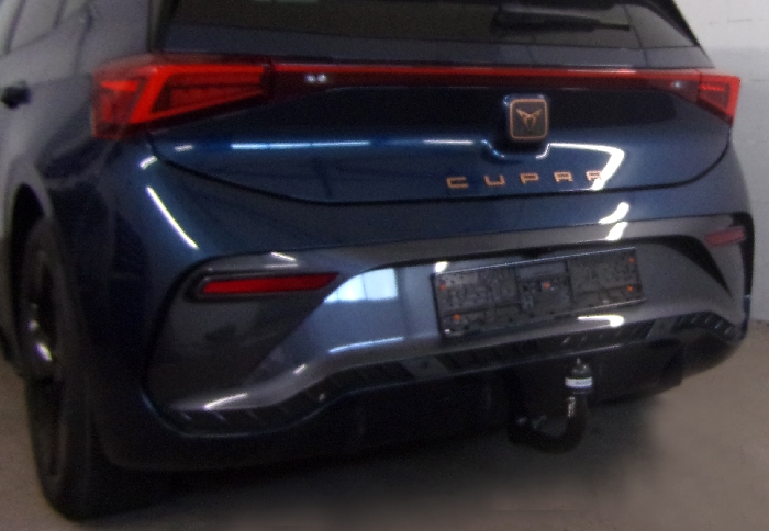 Anhängerkupplung für Cupra-Born nur für Heckträgerbetrieb, Montage nur bei uns im Haus, Baureihe 2021-2023 V-abnehmbar