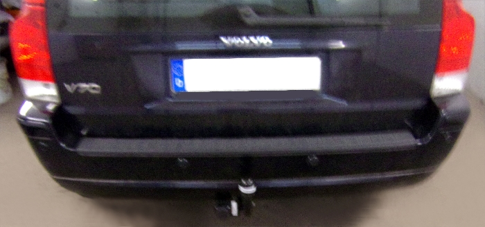 Anhängerkupplung für Volvo-V70 Kombi, ohne Niveauregulierung, Baureihe 2004-2007 starr