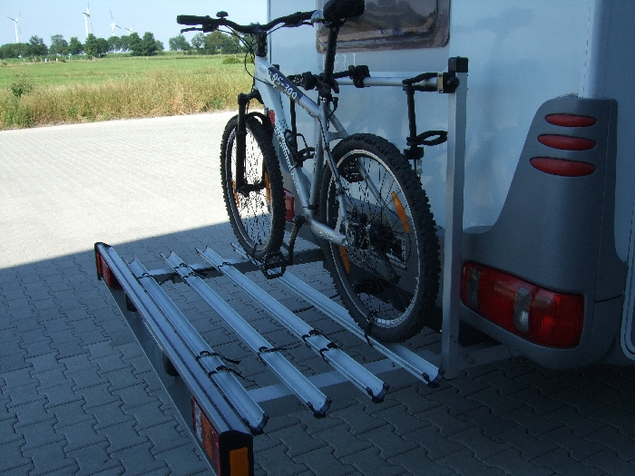 ALUTRANS Premium Wohnmobil Fahrradträger für 4 Fahrräder m. E-Bike spez. für Mercedes Sprinter 4er Bj. 1995-2006 mit AHK