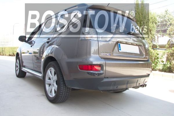 Anhängerkupplung für Mitsubishi-Outlander II, 2WD u. 4WD, incl. 7 Sitzer, Baureihe 2007-2012 V-abnehmbar