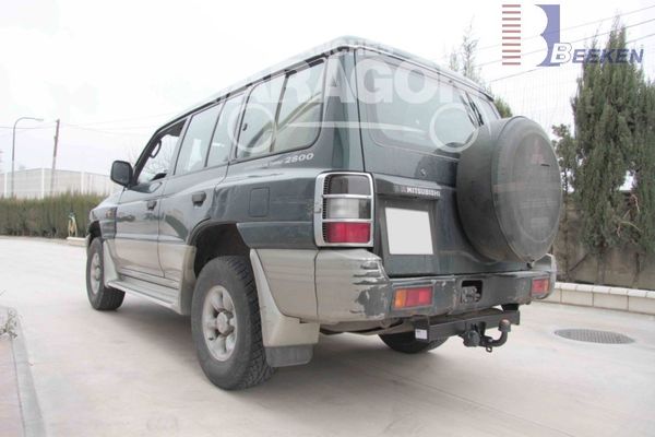 Anhängerkupplung für Mitsubishi-Pajero V20, V40, Classic, kurzer u. langer Radstand, Baureihe 2001-2004 starr