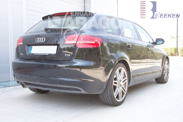 Anhängerkupplung für Audi-A3 5-Türer Sportback incl. Quattro, Baureihe 2008-2013 V-abnehmbar