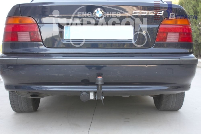 Anhängerkupplung für BMW-5er Limousine E39, Baureihe 2000-2003 starr Anhängerkupplung für BMW-5er Limousine E39, Baureihe 2000-2003 starr