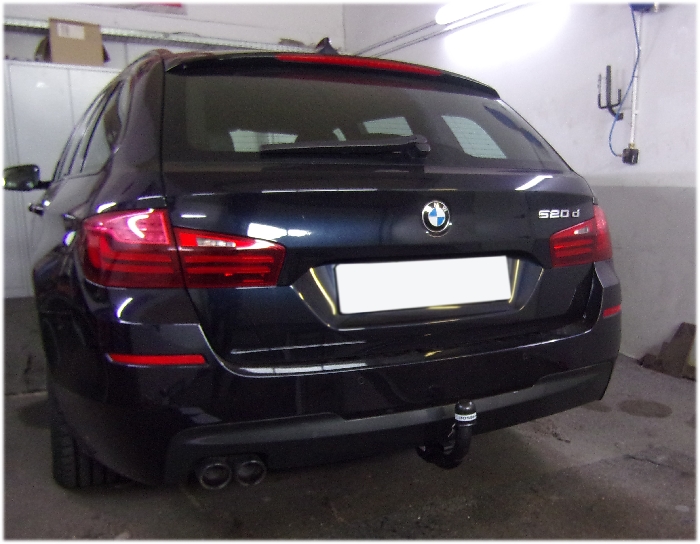 Anhängerkupplung für BMW-5er Touring F11, spez. M- Paket, Baureihe 2010-2014 V-abnehmbar