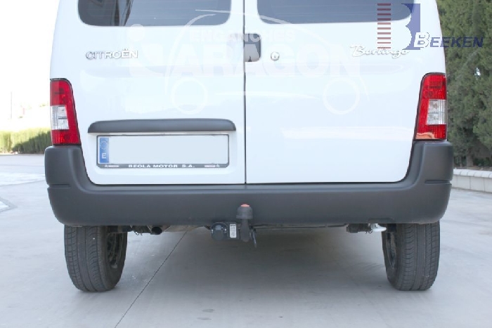 Anhängerkupplung für Citroen-Berlingo Kasten, Bus Kombi, Multisp., Baureihe 2000-2002 starr Anhängerkupplung für Citroen-Berlingo Kasten, Bus Kombi, Multisp., Baureihe 2000-2002 starr