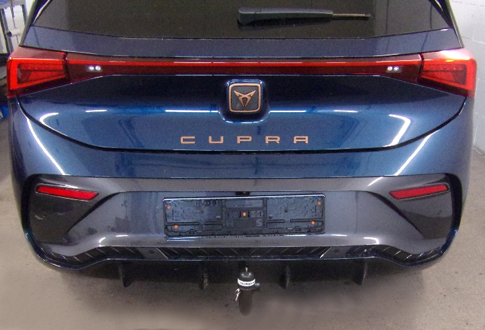 Anhängerkupplung für Cupra-Born nur für Heckträgerbetrieb, Montage nur bei uns im Haus, Baureihe 2021-2023 V-abnehmbar