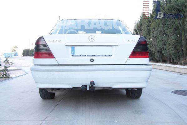 Anhängerkupplung für Mercedes-C-Klasse Kombi W202, Baureihe 1996-1997 starr