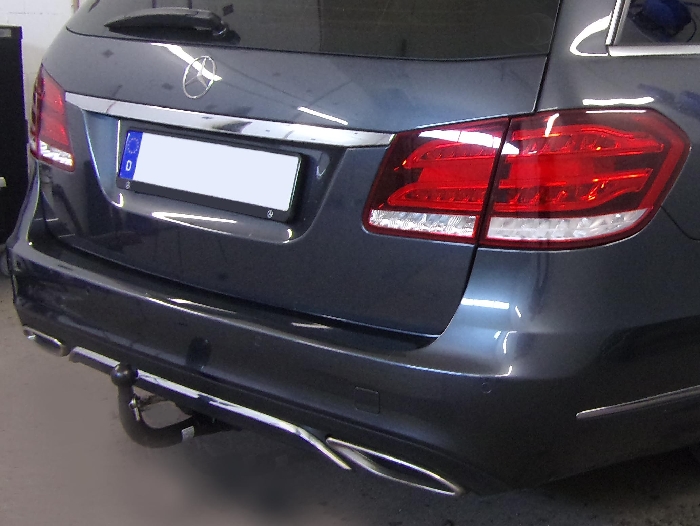 Anhängerkupplung für Mercedes-E-Klasse Limousine W 212, nicht Erdgas (Natural Gas), Baureihe 2011- V-abnehmbar