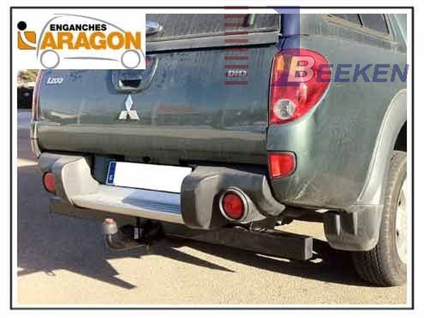 Anhängerkupplung für Mitsubishi-L200 4WD, Fzg. mit Stossstange, Baureihe 2006-2009 starr