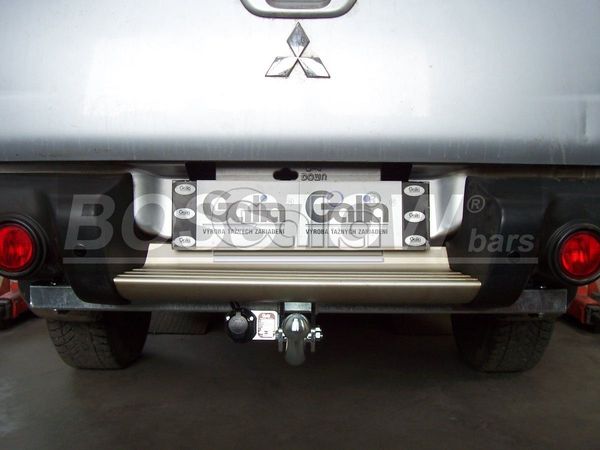 Anhängerkupplung für Mitsubishi-L200 4WD, Fzg. mit Stossstange, Baureihe 2006-2009 starr