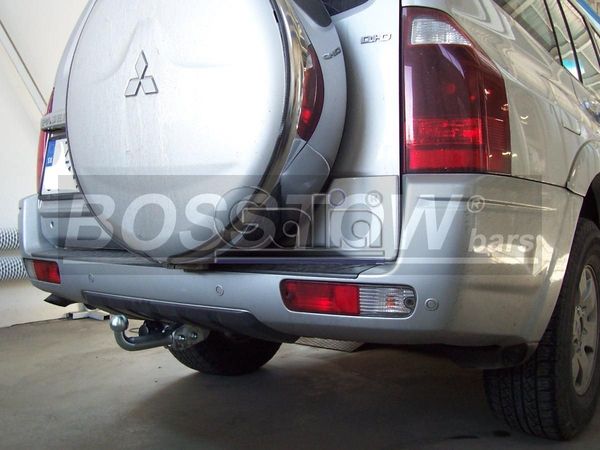 Anhängerkupplung für Mitsubishi-Pajero V60 (kurzer Radstand), Baureihe 2000-2002 starr Anhängerkupplung für Mitsubishi-Pajero V60 (kurzer Radstand), Baureihe 2000-2002 starr