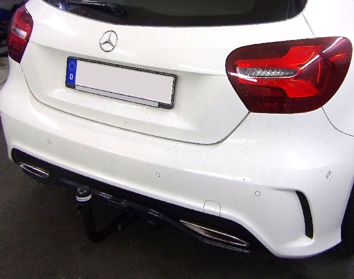 Anhängerkupplung für Mercedes-A-Klasse W176, spez. m. AMG Sport o. Styling Paket, Baureihe 2015-2018 V-abnehmbar