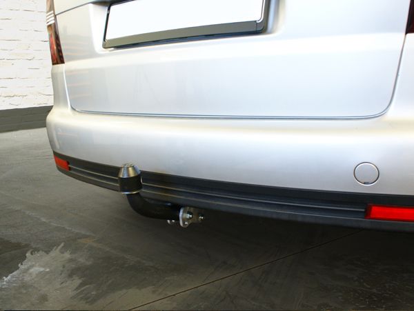 Anhängerkupplung für VW-Touran Van, spez. 7 Sitzer m. Erdgas(Ecofuel), Baureihe 2010-2015 starr