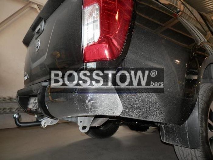 Anhängerkupplung für Nissan-Navara D40 mit Trittstoßstange, Baureihe 2005-2010 starr