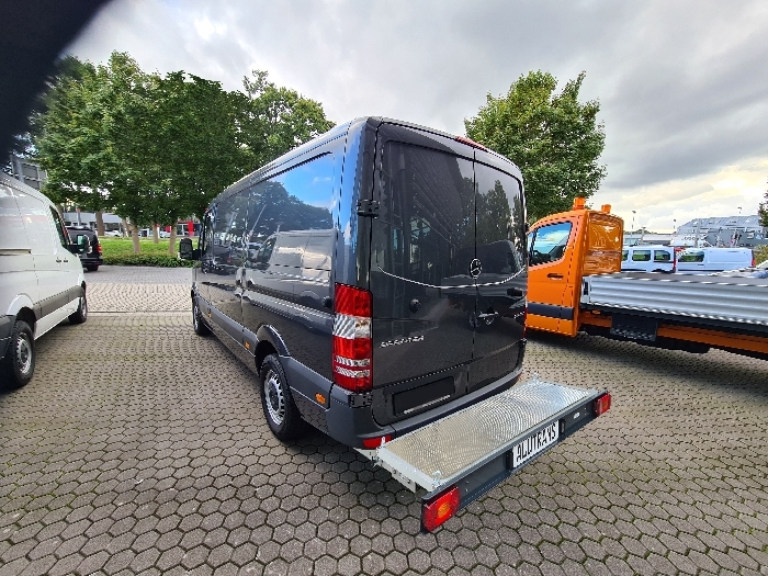 ALUTRANS KALUX Plattformträger spez. für Mercedes Sprinter 3er Bj. 2006-2018, o. AHK, m. Trittbrett, max. Fzg Länge 5,93m