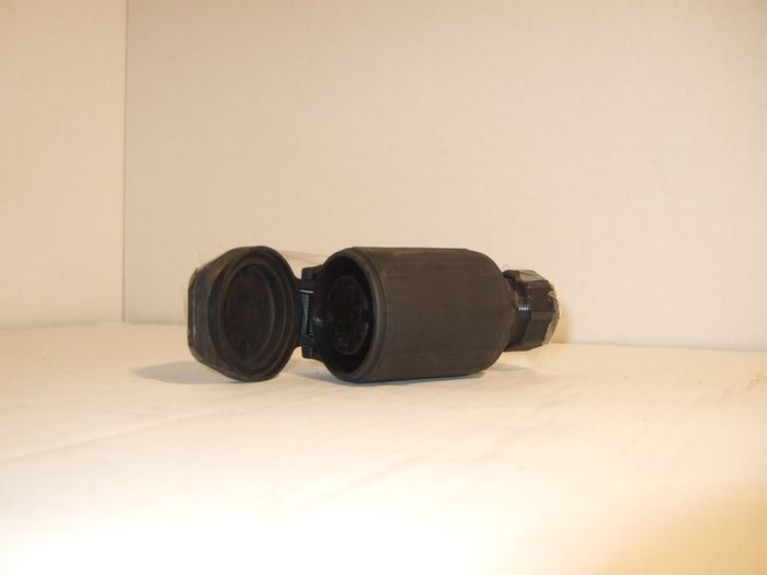 Steckdose 13polig PVC fliegend mit Haken