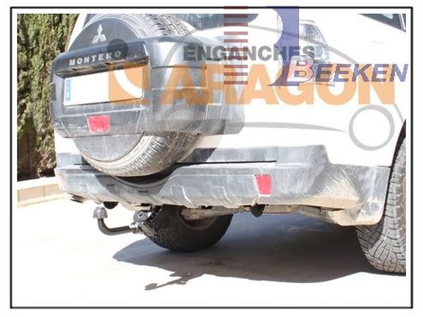 Anhängerkupplung für Mitsubishi-Pajero V60 (langer Radstand), Baureihe 2000-2002 abnehmbar Anhängerkupplung für Mitsubishi-Pajero V60 (langer Radstand), Baureihe 2000-2002 abnehmbar