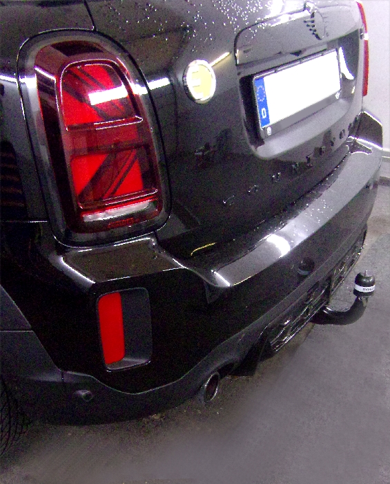 Anhängerkupplung für MINI-Countryman SE F60 Countryman John Cooper Works, auch mit Fußsensor, nur für Heckträgerbetrieb, Montage nur bei uns im Haus, Baureihe 2021- V-abnehmbar