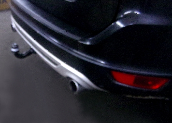 Anhängerkupplung für Volvo-XC 60 spez. R-Design, incl. Abdeckung schwarz, Baureihe 2014-2017 V-abnehmbar 45 Grad
