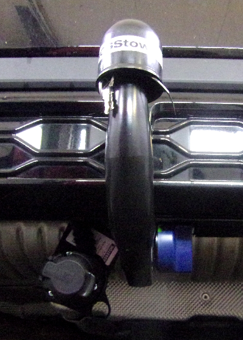 Anhängerkupplung für MINI-Countryman SE F60 Countryman John Cooper Works, auch mit Fußsensor, nur für Heckträgerbetrieb, Montage nur bei uns im Haus, Baureihe 2021- V-abnehmbar